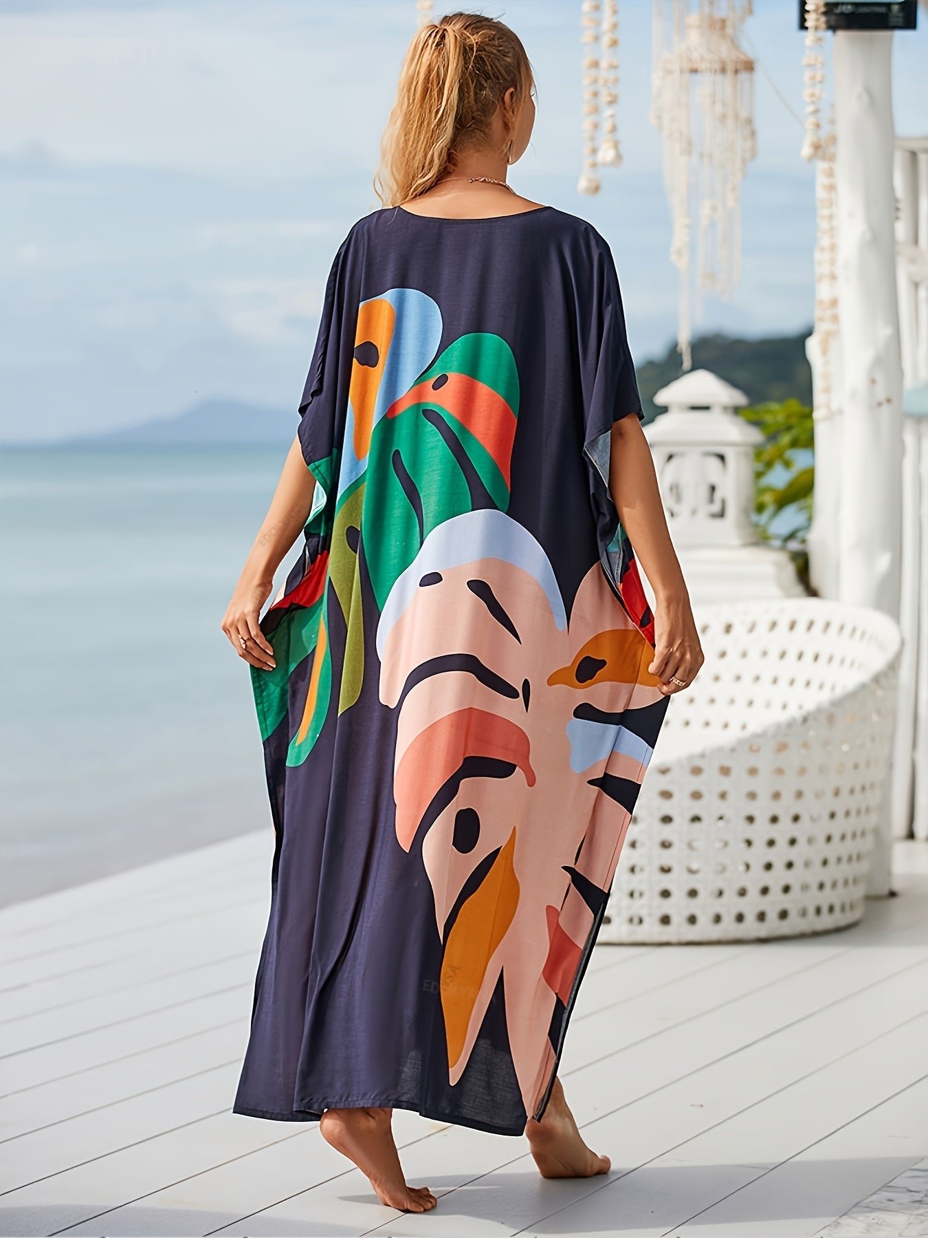 Plus Size Vacay Dress, Women's Plus Leaf Print Bat Sleeve V Neck Split Hem Cover Up Maxi Dress