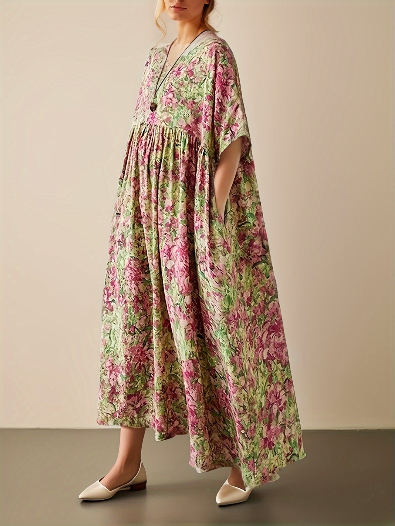 Plus Size Floral Print Ruched Loose Dress, Casual Short Sleeve Dress For Spring & Summer, Women's Plus Size Clothing